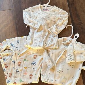 Lot of 3 unworn, MAGNETIC ME sleepers with hats, size Newborn-3months.